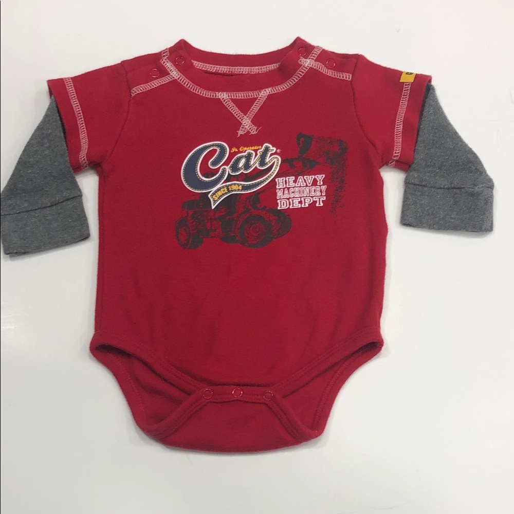👶 CAT Infant Bodysuit – Red & Grey – Size 6 Months